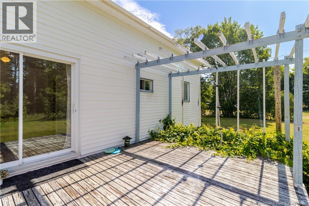 9 Saunders Street, Mcadam, New Brunswick  E6J 1K9 - Photo 32 - NB125234