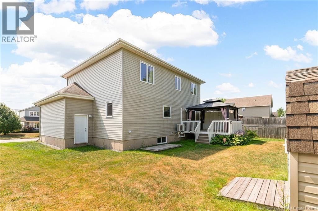 75 Savannah Drive, Moncton, New Brunswick  E1A 0J5 - Photo 2 - NB125112