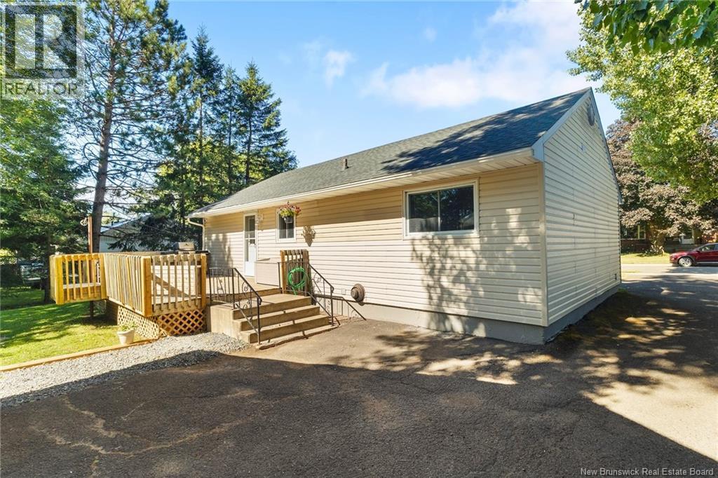 222 Fulton Avenue, Fredericton, New Brunswick  E3A 2B8 - Photo 41 - NB125271