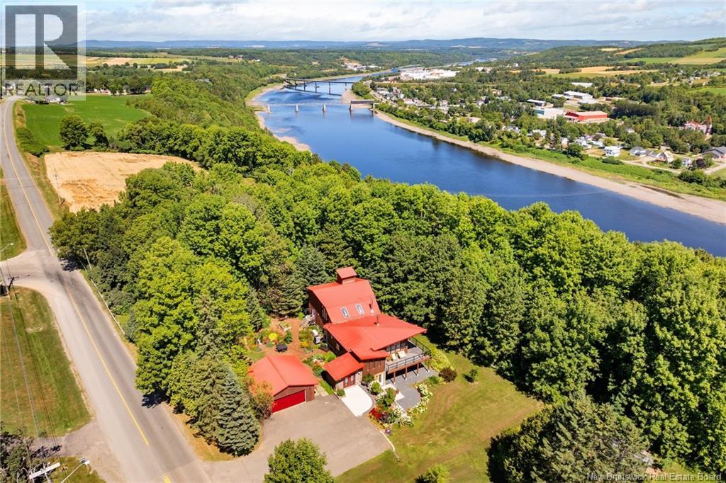 329 Riverview Drive, Florenceville-Bristol, New Brunswick  E7L 3N1 - Photo 4 - NB125129