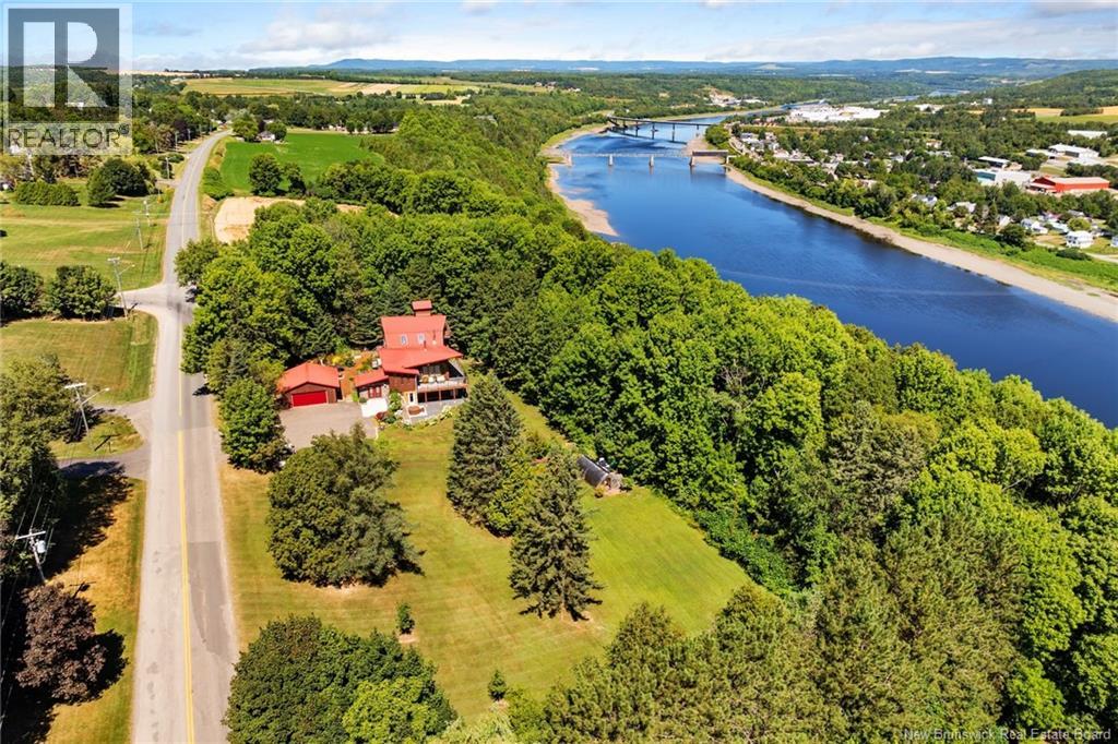 329 Riverview Drive, Florenceville-Bristol, New Brunswick  E7L 3N1 - Photo 5 - NB125129