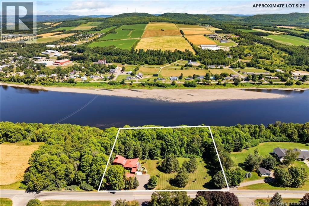 329 Riverview Drive, Florenceville-Bristol, New Brunswick  E7L 3N1 - Photo 7 - NB125129