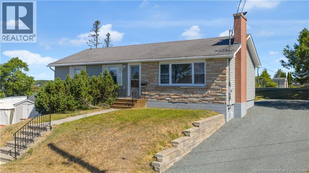 903 Danells Drive, Saint John, New Brunswick  E2M 3H4 - Photo 3 - NB125253