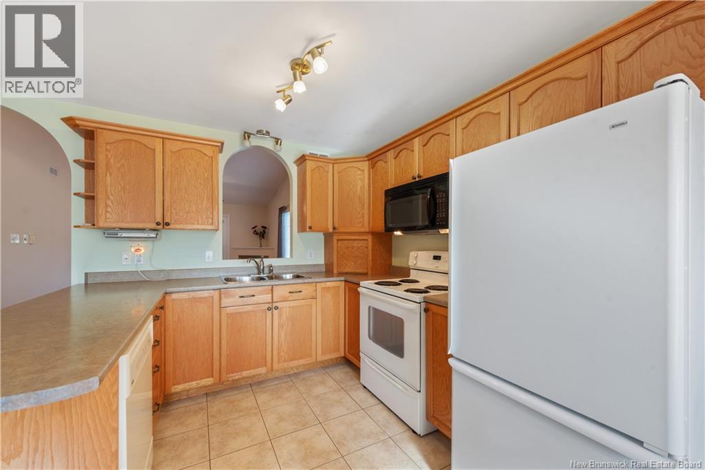 247 Old Coach Road, Riverview, New Brunswick  E1B 5R7 - Photo 5 - NB125184
