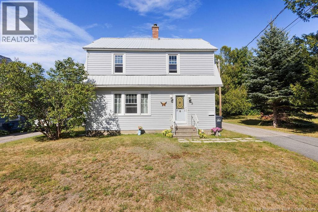 55 Queen Street, Miramichi, New Brunswick  E1N 2M7 - Photo 2 - NB125244