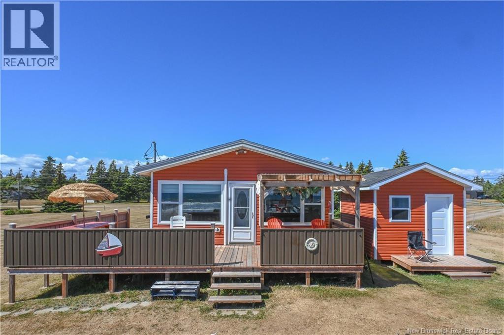 81 rue de la Mer Street, Val-Comeau, New Brunswick