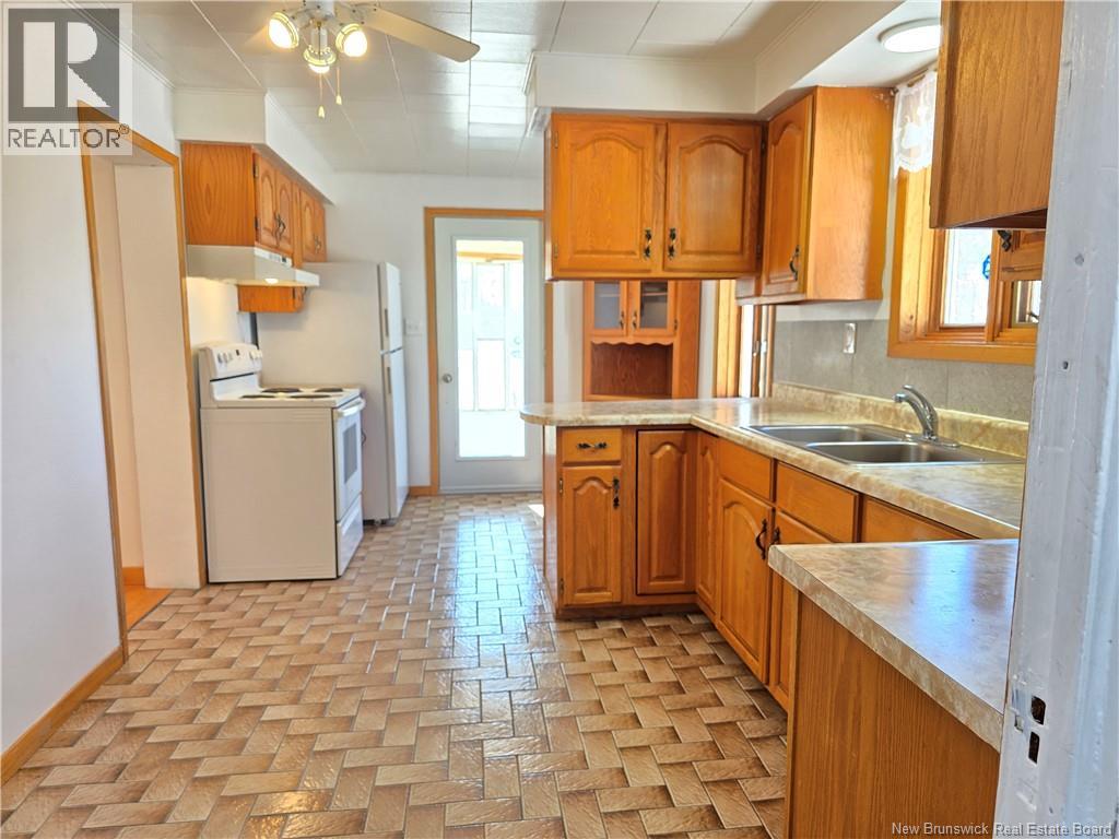 2382 Main Street, Belledune, New Brunswick  E8G 2M6 - Photo 10 - NB125332