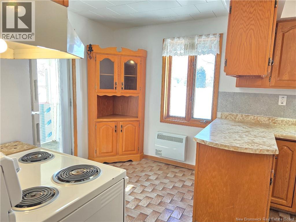 2382 Main Street, Belledune, New Brunswick  E8G 2M6 - Photo 11 - NB125332