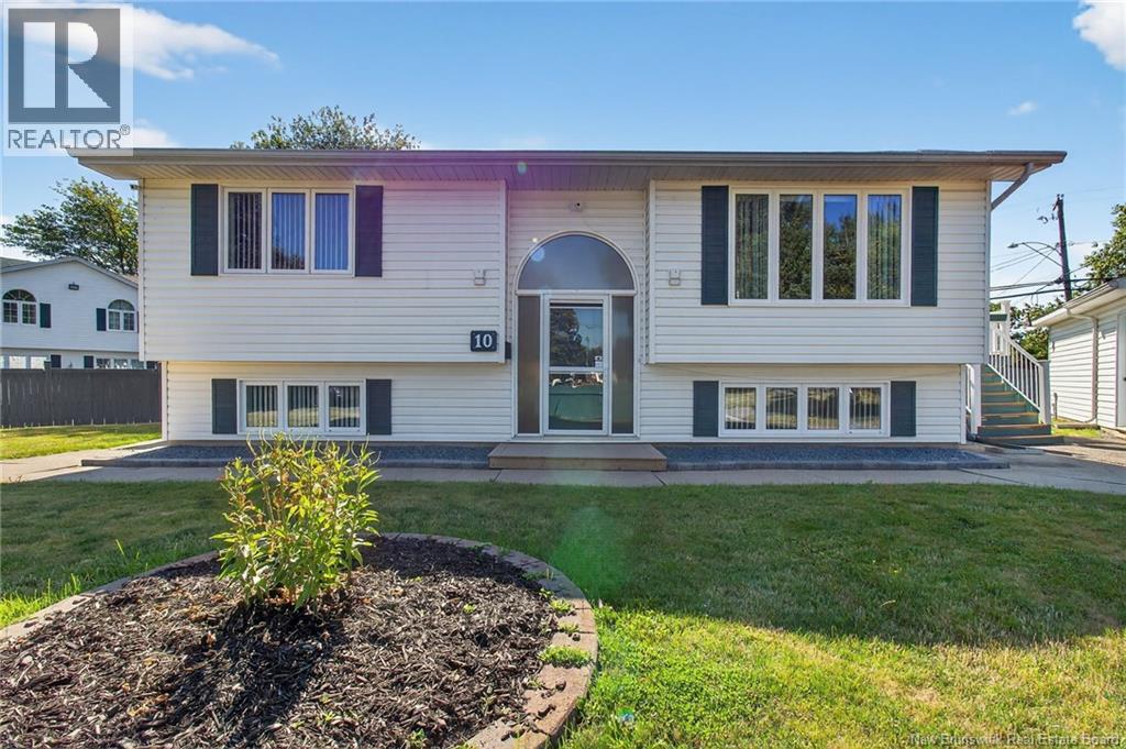 10 Willett, Moncton, New Brunswick