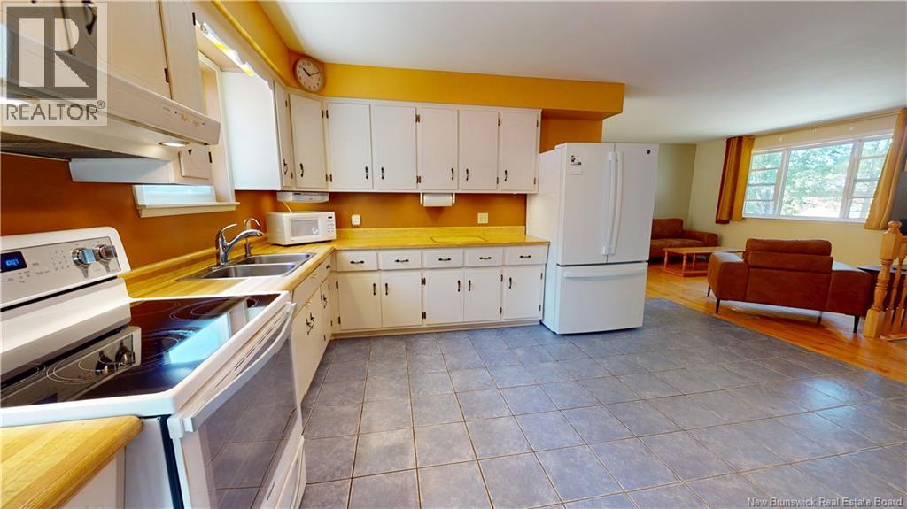 274 Macpherson Street, Marysville, New Brunswick  E3A 4X6 - Photo 3 - NB124920