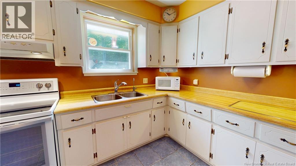 274 Macpherson Street, Marysville, New Brunswick  E3A 4X6 - Photo 6 - NB124920