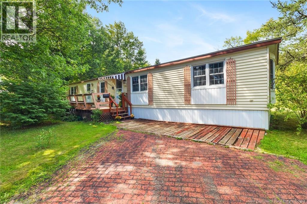 392 Abbey Lane, Fredericton, New Brunswick