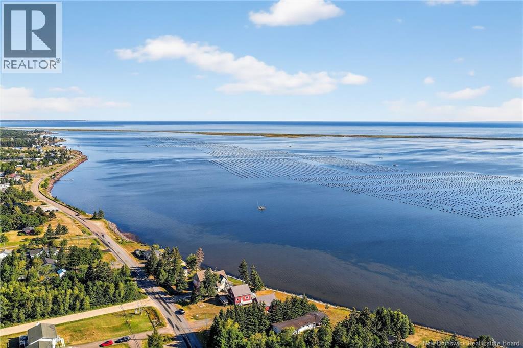 928 475 Route, Bouctouche Bay, New Brunswick  E4S 4P9 - Photo 4 - NB125327