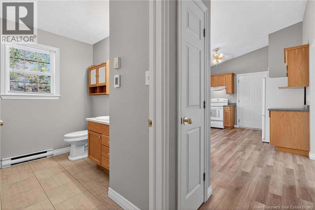 1421 Salisbury Road, Moncton, New Brunswick  E1E 4P8 - Photo 20 - NB125279