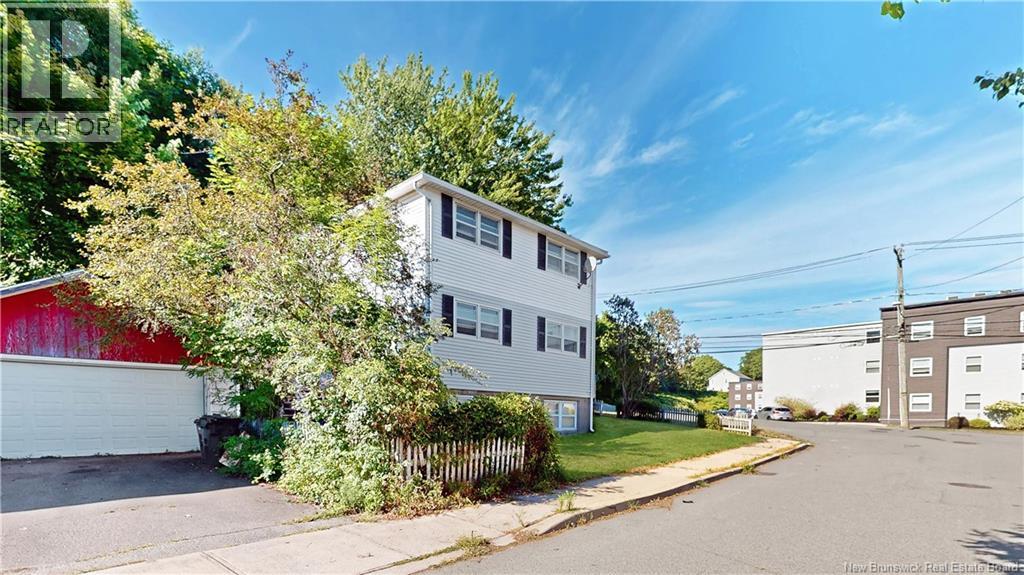 33 Parks Street, Saint John, New Brunswick  E2K 3N8 - Photo 3 - NB125113