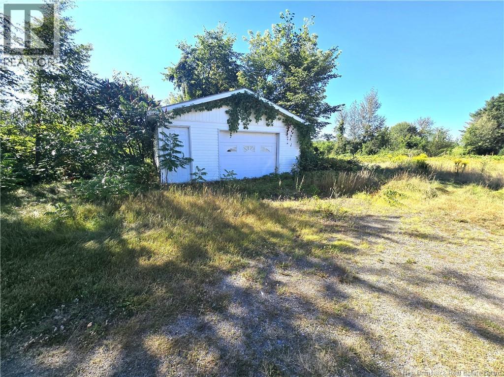 2424 Commerciale Street, Saint-François-De-Madawaska, New Brunswick  E7A 1B6 - Photo 37 - NB125396