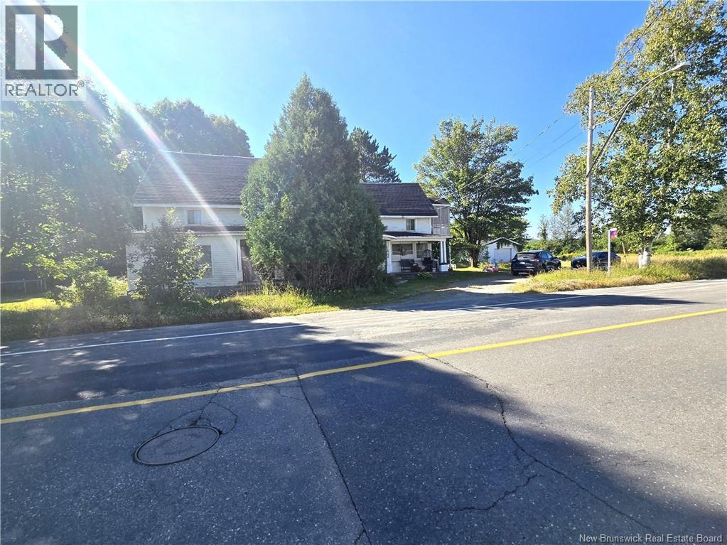 2424 Commerciale Street, Saint-François-De-Madawaska, New Brunswick  E7A 1B6 - Photo 39 - NB125396