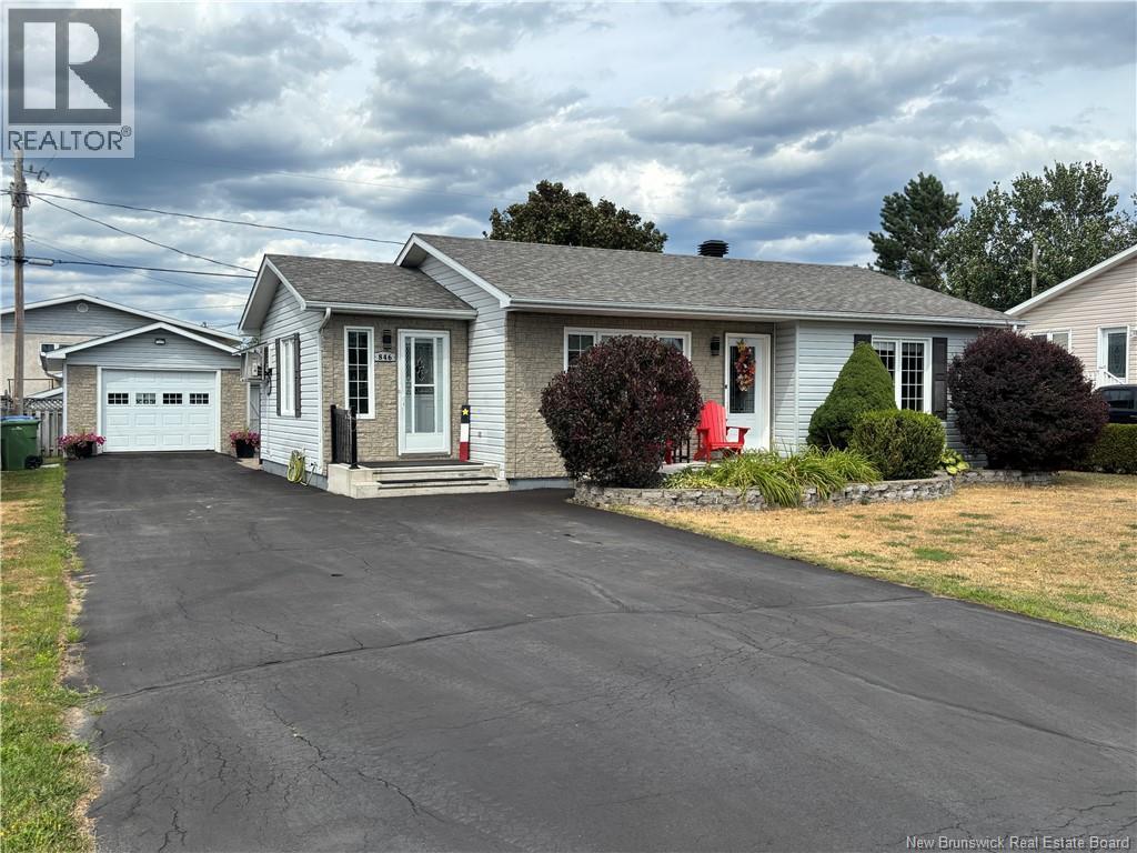 846 Rue St-Pierre, Beresford, New Brunswick  E8K 1S2 - Photo 1 - NB125435