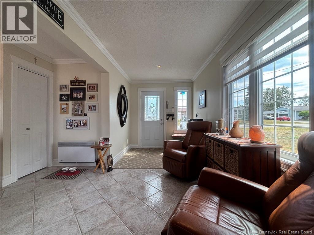 846 Rue St-Pierre, Beresford, New Brunswick  E8K 1S2 - Photo 12 - NB125435