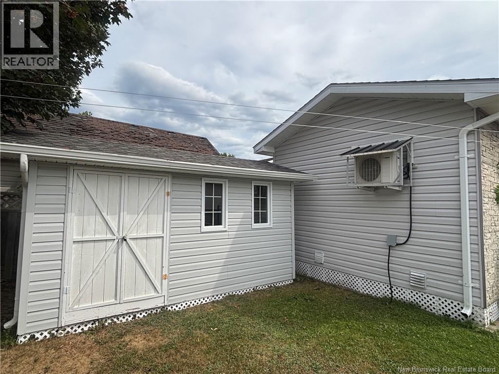 846 Rue St-Pierre, Beresford, New Brunswick  E8K 1S2 - Photo 29 - NB125435
