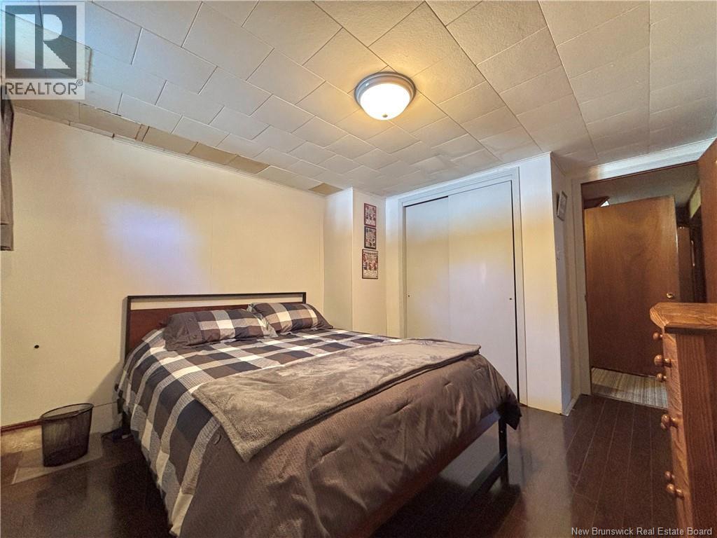 1065 Bayview, Bathurst, New Brunswick  E2A 5W5 - Photo 25 - NB125426