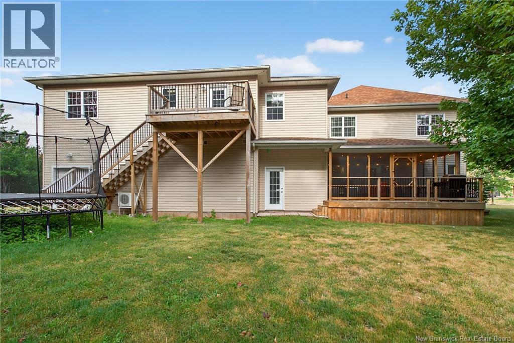 125 Rue Du Golf Street, Dieppe, New Brunswick  E1A 8K9 - Photo 5 - NB125455