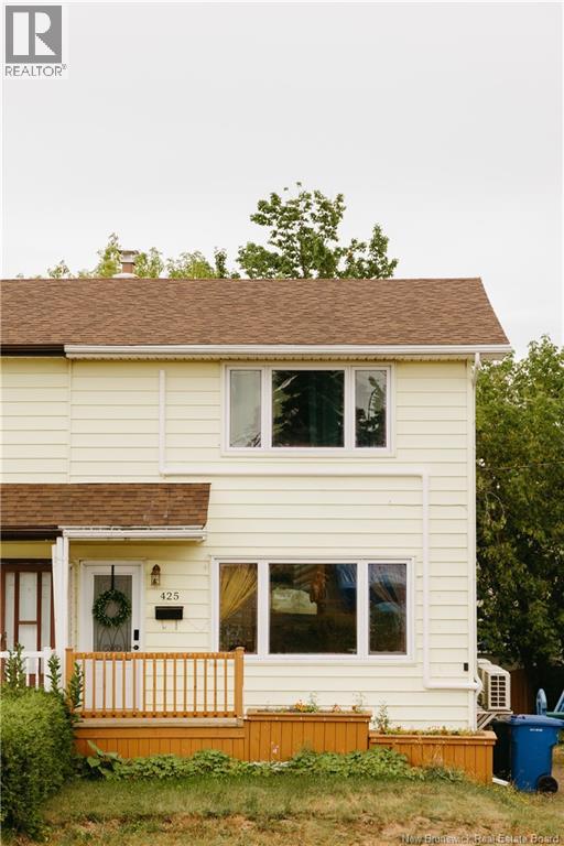 425 Rue Chaleur, Bathurst, New Brunswick  E2A 3H8 - Photo 1 - NB125433