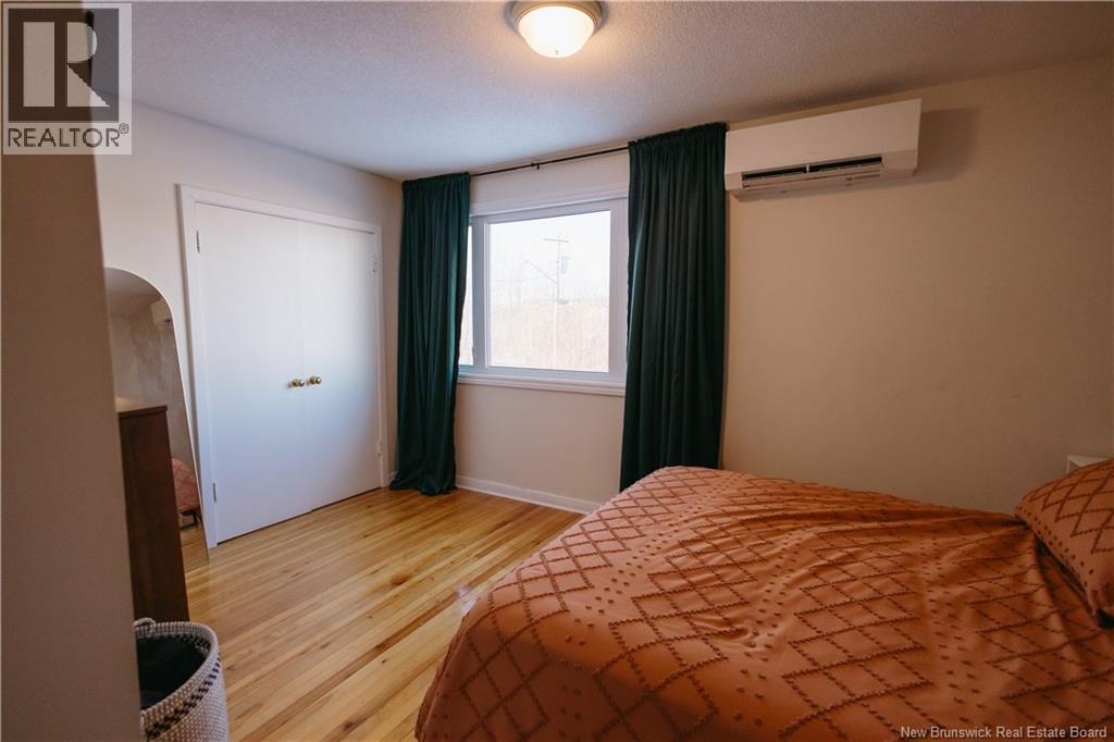 425 Rue Chaleur, Bathurst, New Brunswick  E2A 3H8 - Photo 16 - NB125433