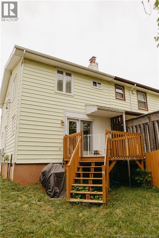 425 Rue Chaleur, Bathurst, New Brunswick  E2A 3H8 - Photo 3 - NB125433