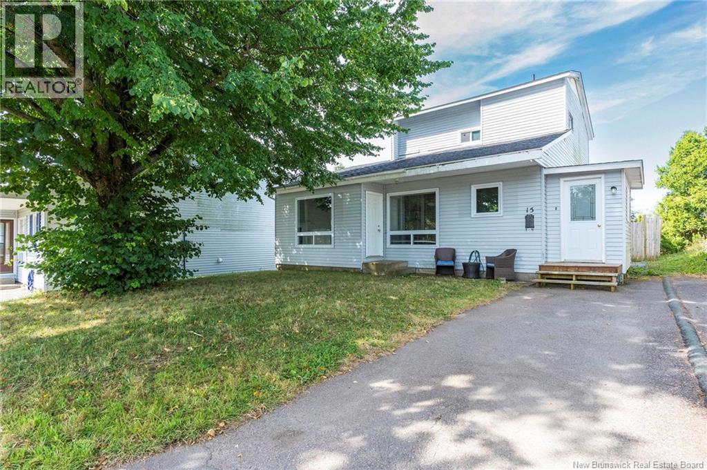 15 Oxford Place, Saint John, New Brunswick  E2P 1B4 - Photo 2 - NB125464