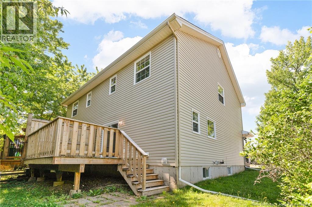 584 Centrale Street, Dieppe, New Brunswick  E1A 7S3 - Photo 27 - NB125380