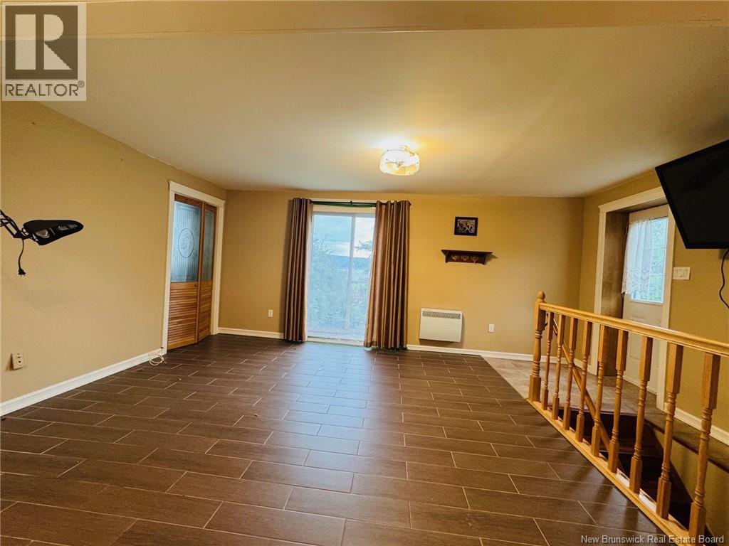 327 Victoria Street, Dalhousie, New Brunswick  E8C 2T7 - Photo 10 - NB125489