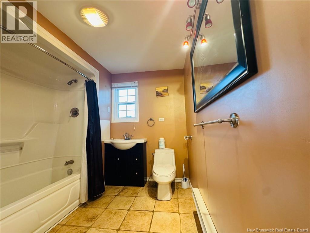 327 Victoria Street, Dalhousie, New Brunswick  E8C 2T7 - Photo 6 - NB125489