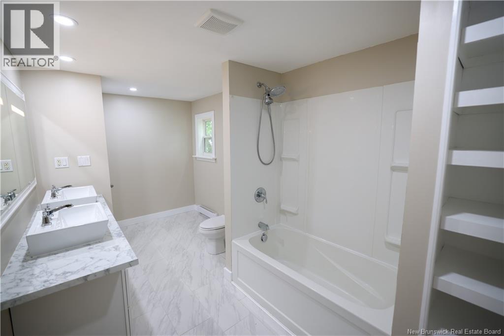 542 Salisbury Road, Moncton, New Brunswick  E1E 1B8 - Photo 16 - NB125284