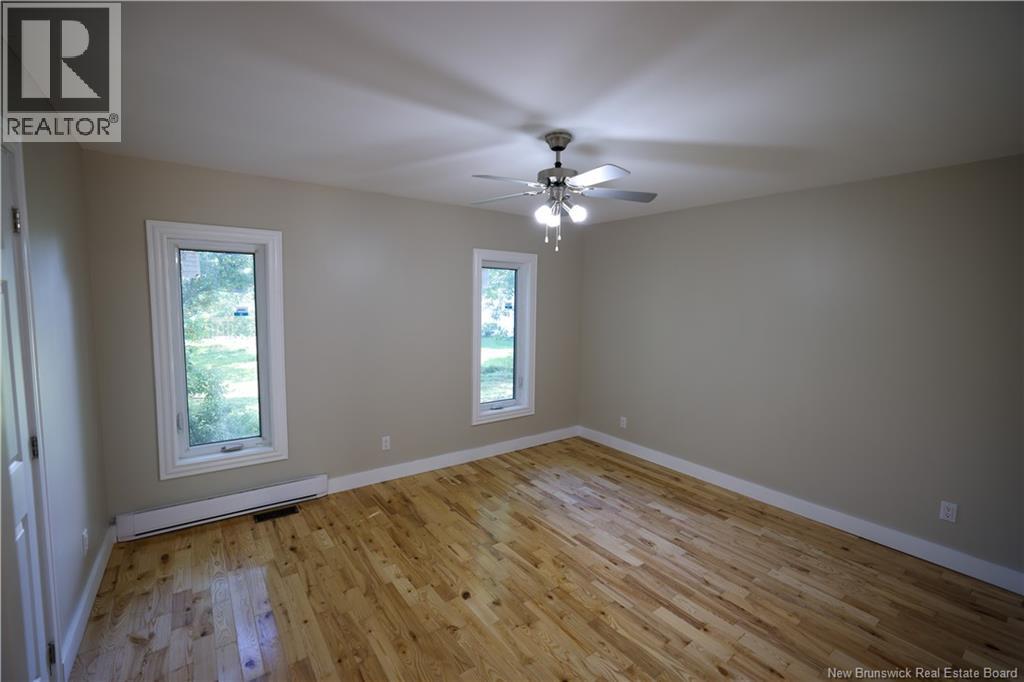 542 Salisbury Road, Moncton, New Brunswick  E1E 1B8 - Photo 18 - NB125284