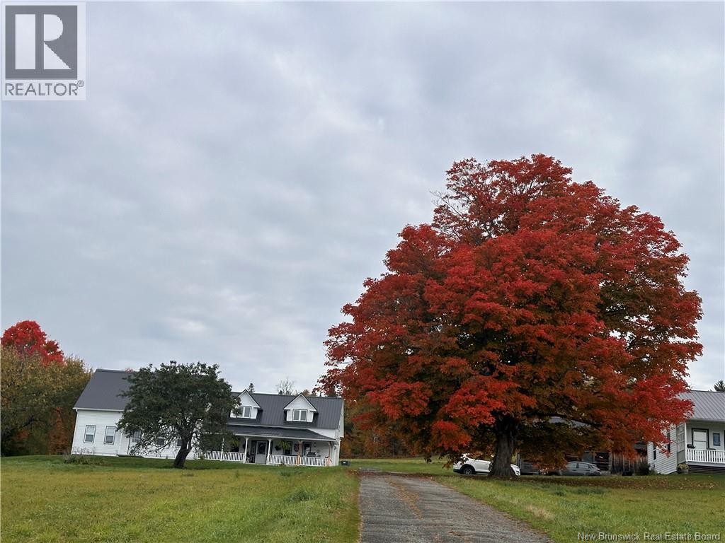 4790 Route 105, Upper Queensbury, New Brunswick