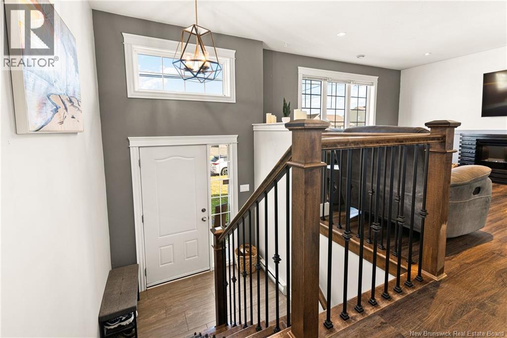 94 Holland Drive, Moncton, New Brunswick  E1G 0X1 - Photo 3 - NB125510