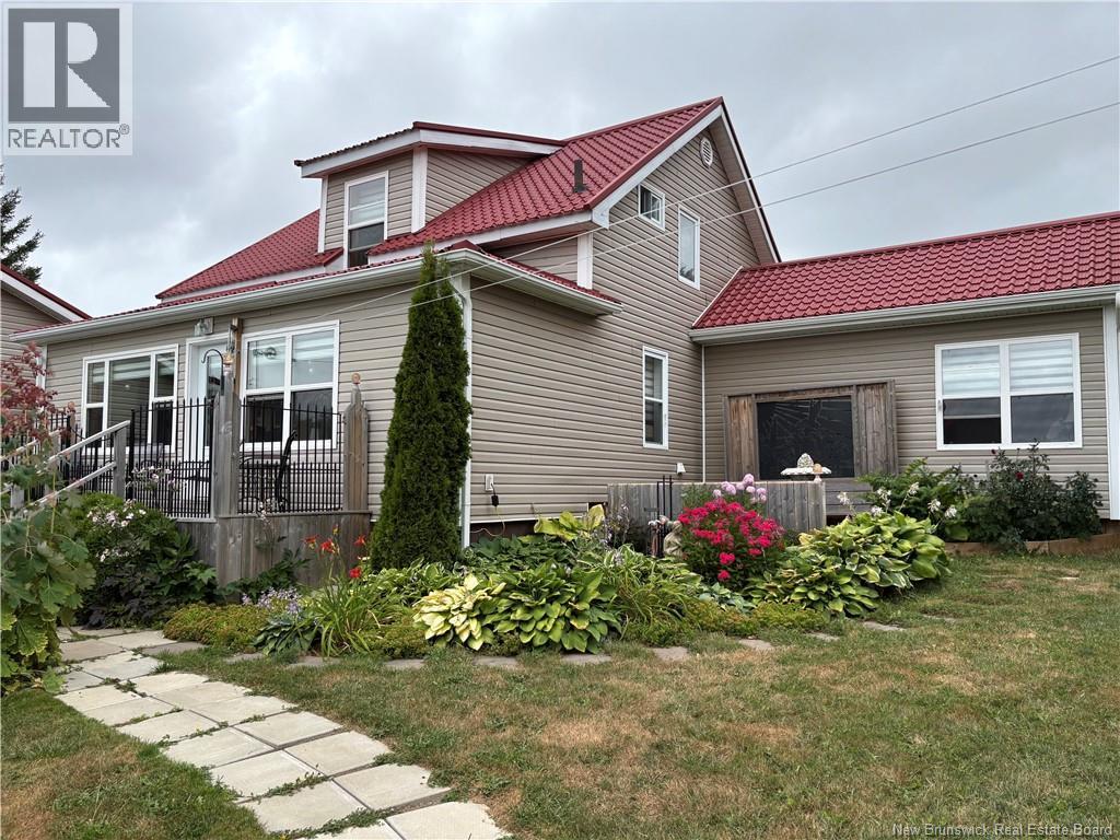 1760 St.peter Avenue, Bathurst, New Brunswick  E2A 7J4 - Photo 2 - NB125523