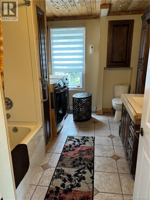 1760 St.peter Avenue, Bathurst, New Brunswick  E2A 7J4 - Photo 27 - NB125523