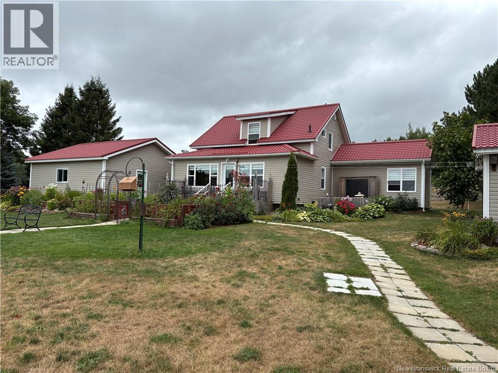 1760 St.peter Avenue, Bathurst, New Brunswick  E2A 7J4 - Photo 8 - NB125523