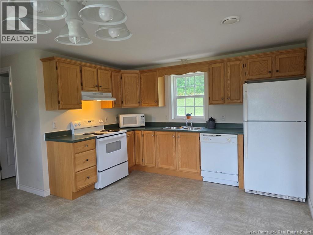 16 Ritchie Road, Ritchie, New Brunswick  E6H 1G9 - Photo 4 - NB125539