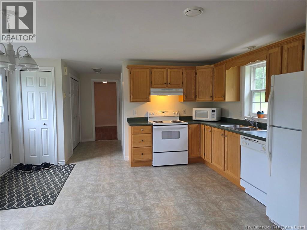 16 Ritchie Road, Ritchie, New Brunswick  E6H 1G9 - Photo 5 - NB125539