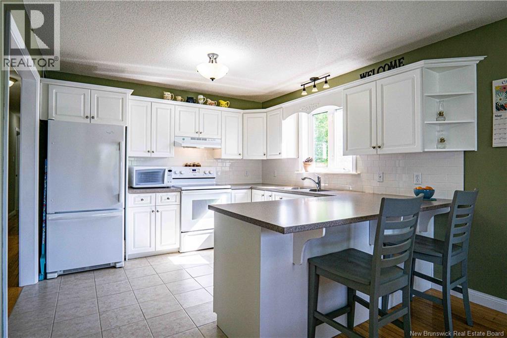 8 Lansdown Avenue, Oromocto, New Brunswick  E2V 4P3 - Photo 12 - NB125554