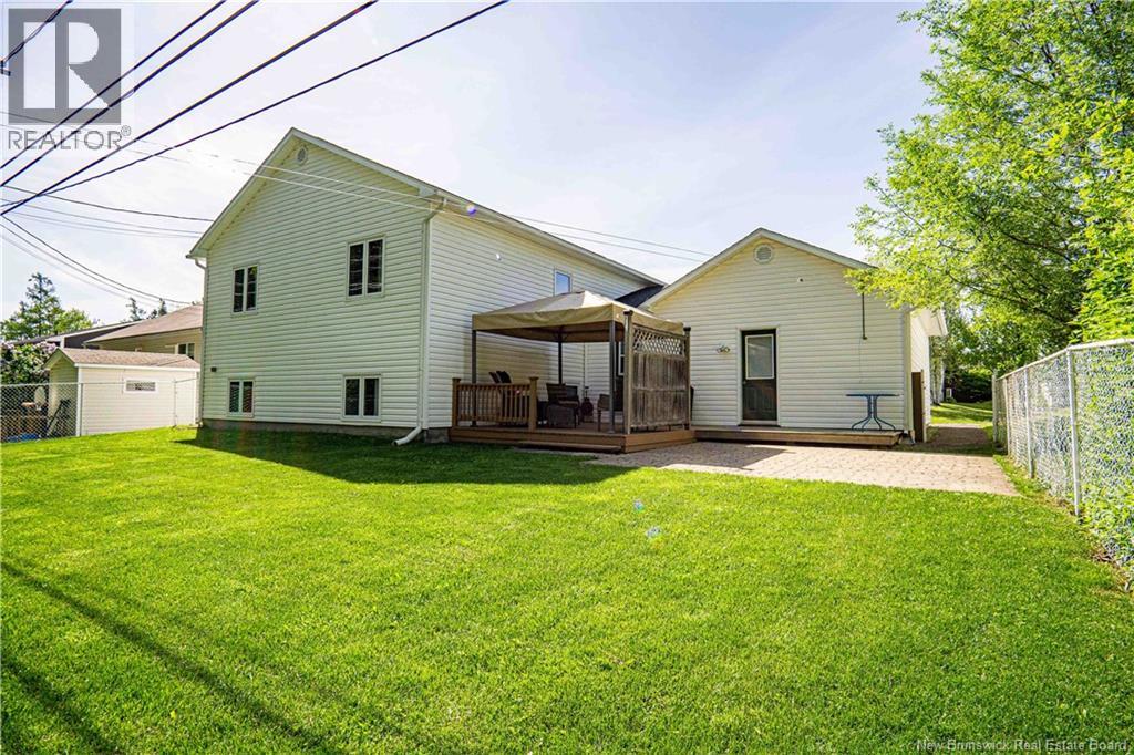 8 Lansdown Avenue, Oromocto, New Brunswick  E2V 4P3 - Photo 41 - NB125554