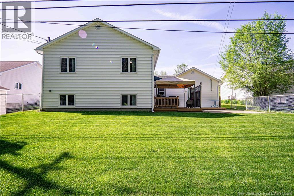 8 Lansdown Avenue, Oromocto, New Brunswick  E2V 4P3 - Photo 42 - NB125554