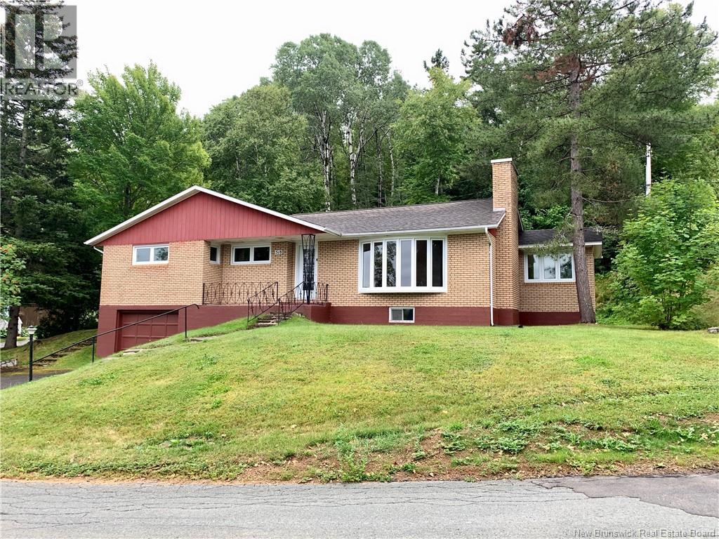 518 Riverview, Dalhousie, New Brunswick  E8C 2K7 - Photo 2 - NB125511