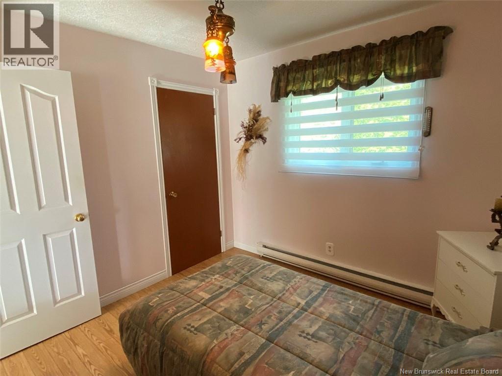 60 Chouinard Avenue, Edmundston, New Brunswick  E3V 3L8 - Photo 10 - NB125559