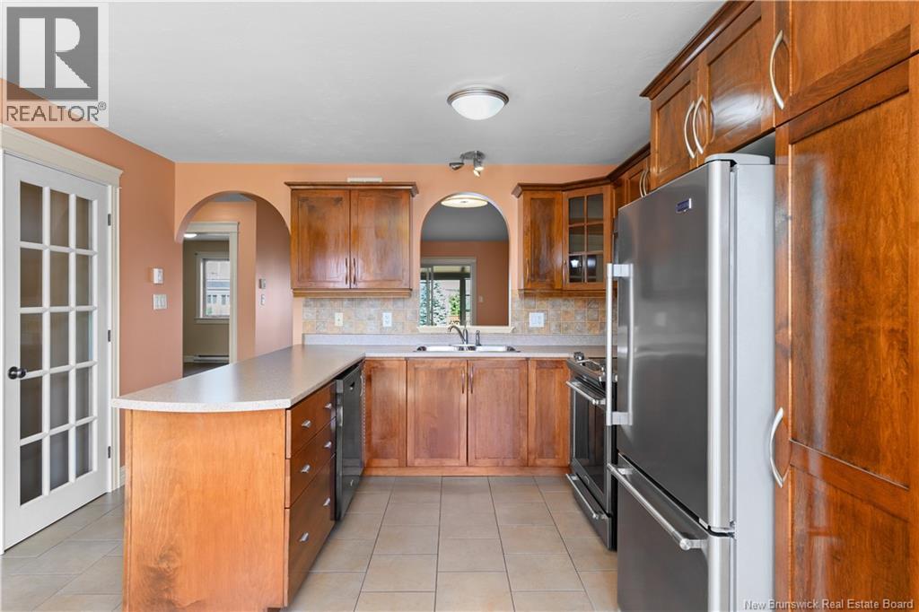 66 Lakeburn, Dieppe, New Brunswick  E1A 0Y7 - Photo 3 - NB124690