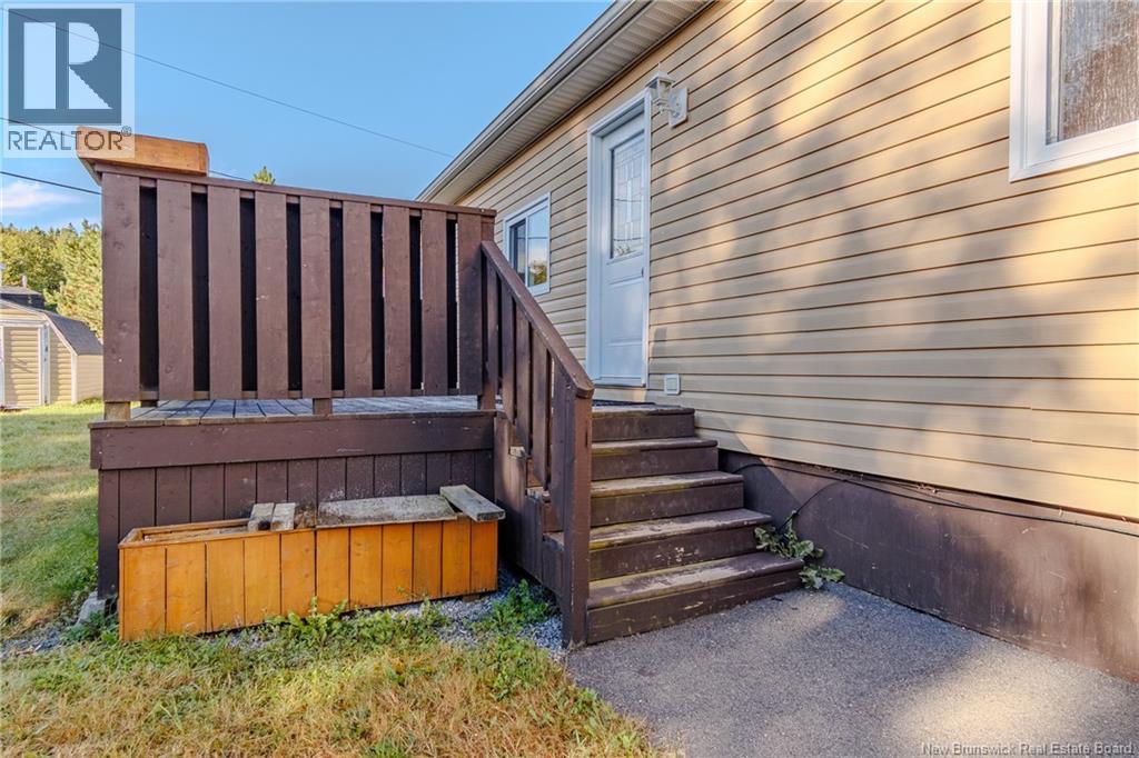 72 Conifer Crescent, Saint John, New Brunswick  E2K 4T2 - Photo 3 - NB125598