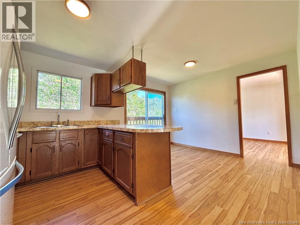 1185 Bryar, Beresford, New Brunswick  E8K 1B2 - Photo 10 - NB125583